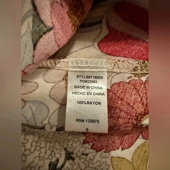 Entro 3/4 sleeve floral blouse size S - Picture 5 of 7